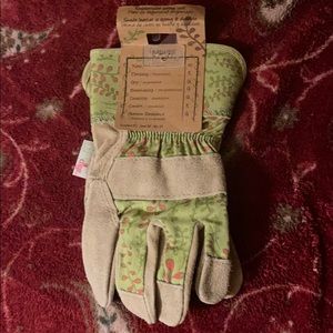 Gloves for planting